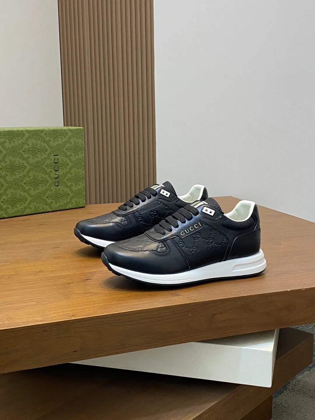 Factory price: 460💰[Gucci] Gucci - High-end quality original order - Upper: Nappa calfskin, pebbled calfskin, computer embroidered brand totem - Inner: water-dyed cowhide - Outsole: ultra-light T men's shoes 💰U·Rubber; two-color molded outsole - Super high quality control·Fine workmanship: highlighted (high-end·luxury·grade) -Size: 38-45